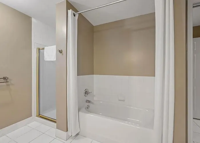 3/3 On Texas Motor Speedway Apartment Fort Worth